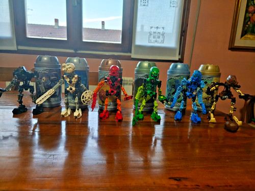 Massive lego bionicle - massive,