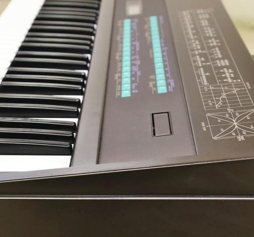 Synthétiseur numérique - fm,