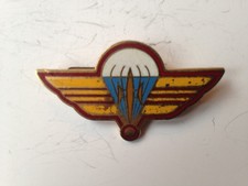 INSIGNE MILITAIRE INDOCHINE PARACHUTISTE ESCADRON GARDE COCHINCHINE TAP