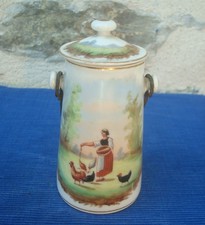 V72 Petit Pot Couvert avec