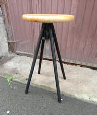 TABOURET 4 PIEDS ASSISE REGLABLE