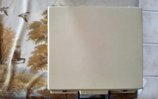 Machine à écrire OLYMPIA TRAVELLER année 1980 en parfait état de fonctionnement 