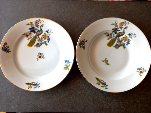 Très belles assiettes - belles,