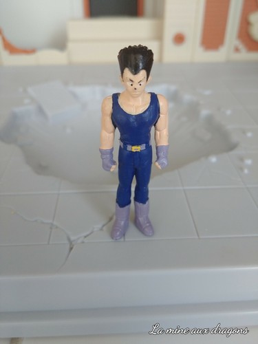 Figurine vegeta dragon - vegeta,