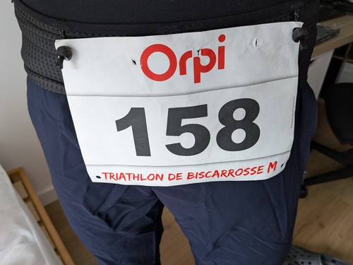 Accroche porte dossard - , pour