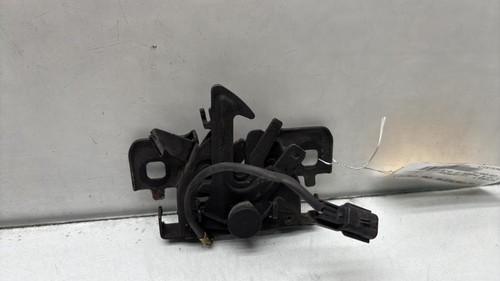 Fermeture capot renault - fermeture,