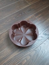 moule fleur tupperware marron