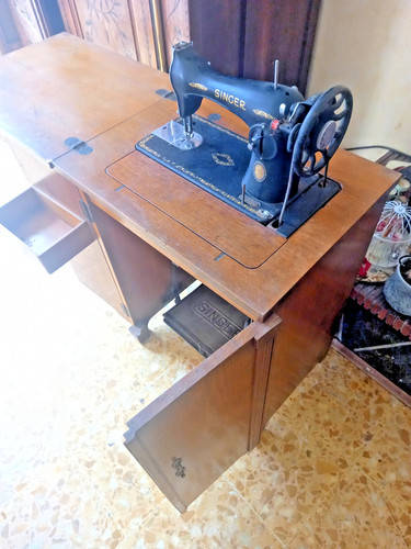 Ancienne machine coudre - ancienne,