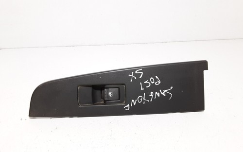 Bouton arrière gauche