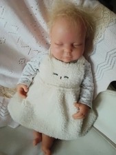 Reborn tout en silicone de 3,768 kg pour 44cm ! bien lire l'annonce