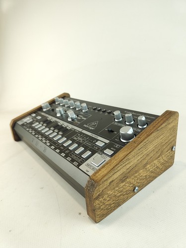 Behringer td3 synthesizer rack - behringer,