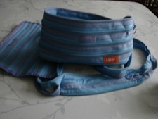  très astucieux sac en bandoulière "ZIP..IT"sac fait avec une fermeture éclair 