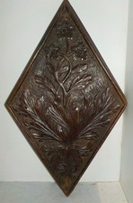 Planche losange sculptée au