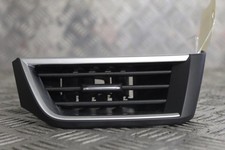 Aerateur tableau de bord avant