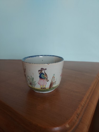 Ancienne tasse quimper signé - ancienne,
