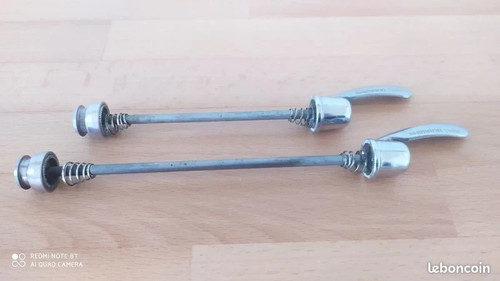 Paire axes roues à - d'axes, de