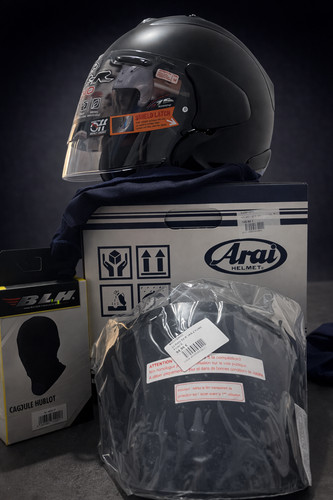 Casque arai noir - noir, brillant