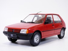 Peugeot 205 rouge - 205, 4