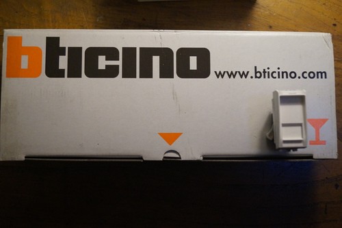 Arnould bticino light prise - arnould,