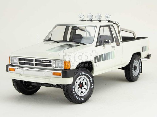 Toyota hilux truck xtra cab - toyota,