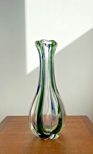 Petit vase moderniste - petit,