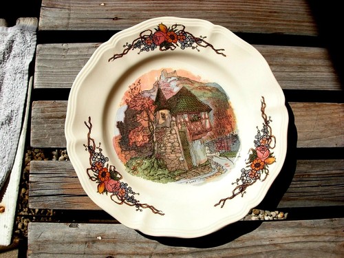 Belle assiette plate ancienne - belle,