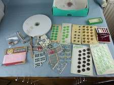 GROS lot de mercerie boutons