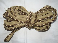 11 METRES DE GALON CORDON