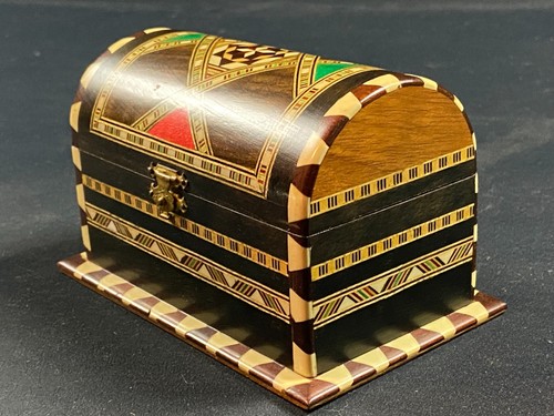 Cassone coffret bombé syrien