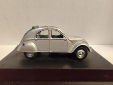 voiture miniature 1/43 Citroën -2 CV-1949 (17)
