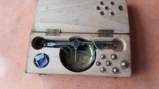 Ancien Trébuchet Balance Vintage de Bijoutier en Coffret Objets du XXème Rare