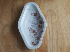 Ravier ancien porcelaine de Limoges ,forme coquille, décor de fleurs.XIX EME.TBE