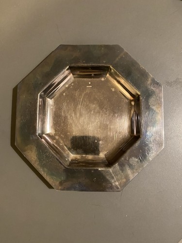 Ancien petit plat - , cendrier
