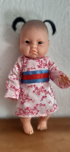 Poupée corolle asiatique - poupée,