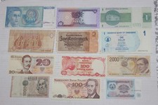 lot de 12 billets du monde différents