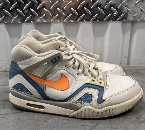 Nike men size air tech - men’s, 9.5