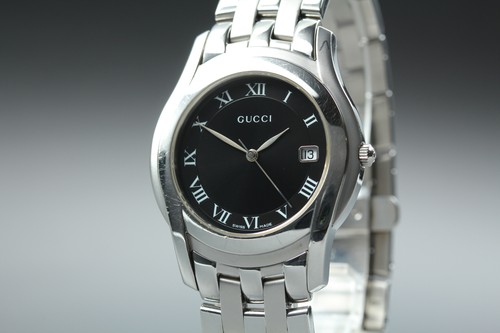 Presque comme neuve montre - [presque, neuve]