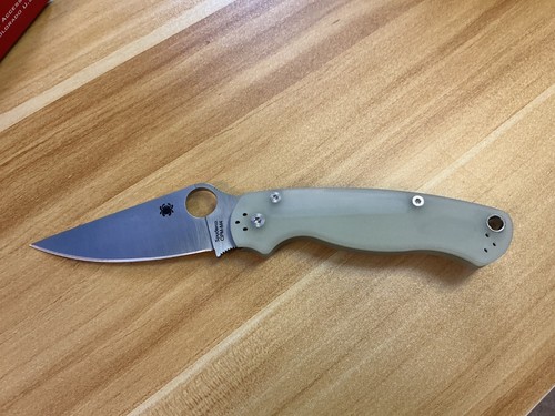 Spyderco paramilitary jade - spyderco,