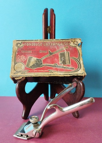 Tondeuse mécanique ancienne