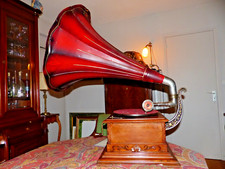 PHONOGRAPHE PHRYNIS SUISSE STYLE ART NOUVEAU VERS 1910