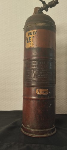 Ancien pulvérisateur - , en