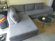 canapé d'angle convertible gris en tissu avec méridienne à gauche longueur 290cm