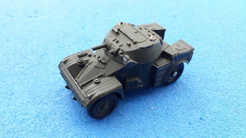 Dinky toys panhard aml - -,