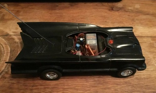 Batmobile radio controlled - dc,