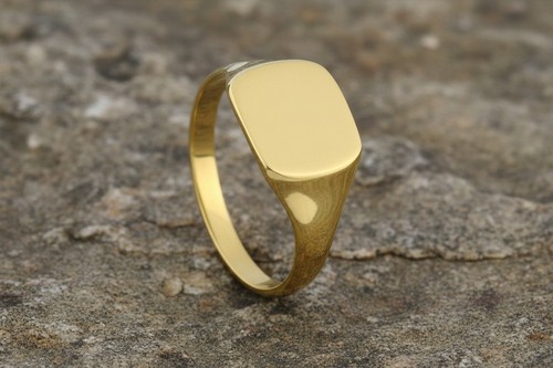 Bague chevalière coussin