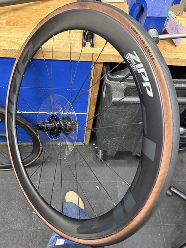 Zipp 303s carbon disc wheelset - zipp,