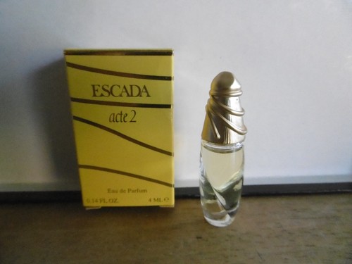 Acte escada eau de - de, parfum
