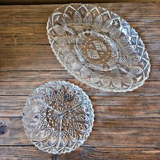 Plats apéritif vintage verre ciselé, lot de 2 ( un oval et un rond)