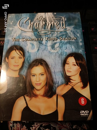 Charmed intégrale saison - charmed,