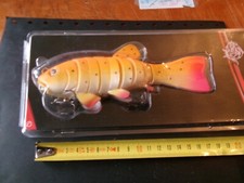 gros leurre de pêche 17 cm